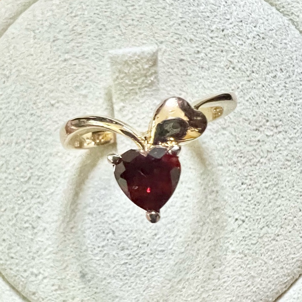 Ross Simons gold sterling silver 925 garnet heart vintage vermeil ring 7.75